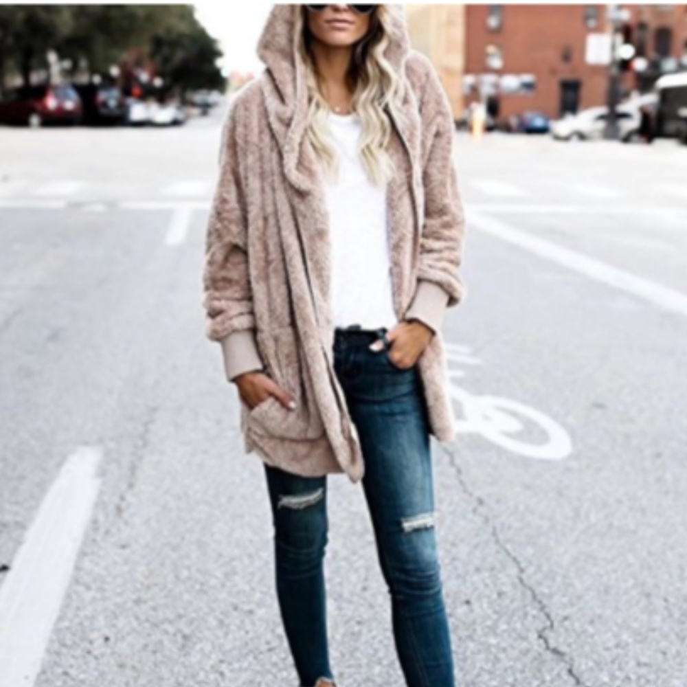 ❤ HP ❤ CAMBER Oversized Fluffy Taupe Sweater - Picture 4 of 5